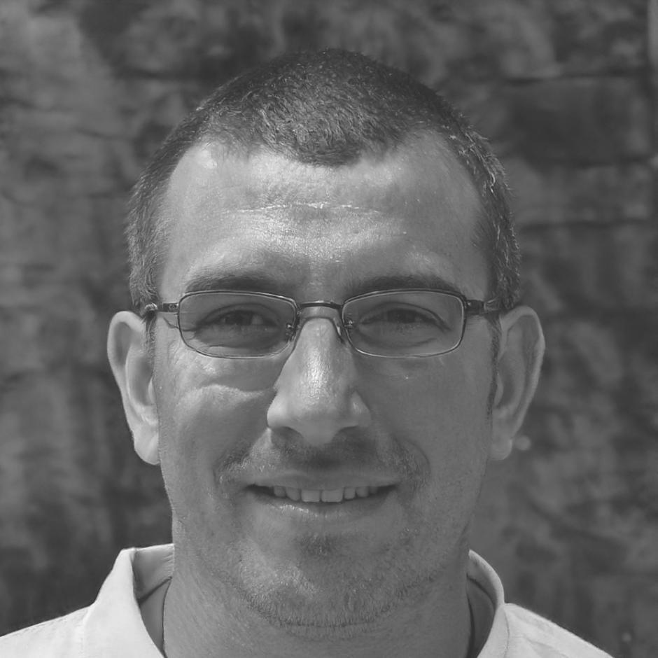Crisanto Valdemar, Director de Análisis de Gastos de kytharionexq